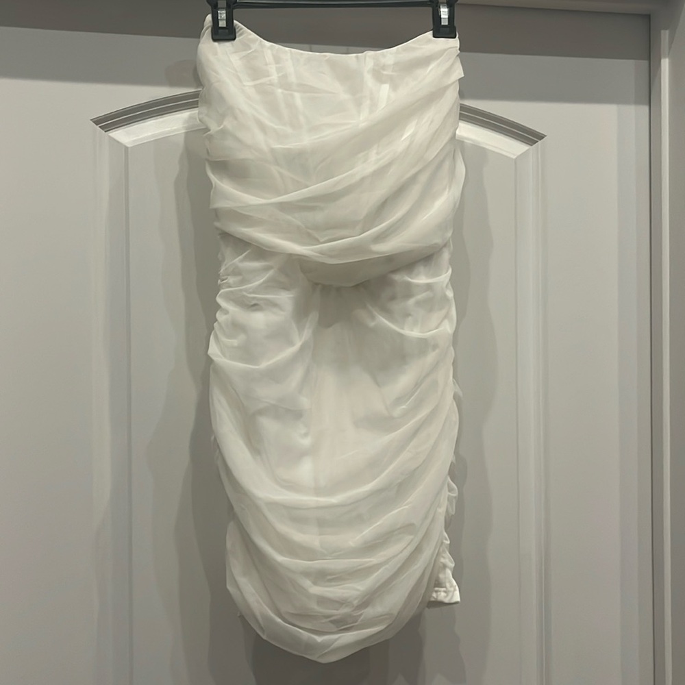 Superdown white semi dress NWOT Size L